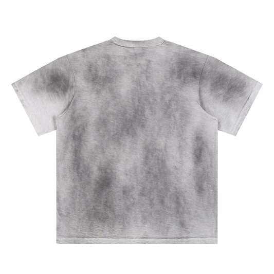 T-shirt dipinta a mano con effetto sbiadito dal sole